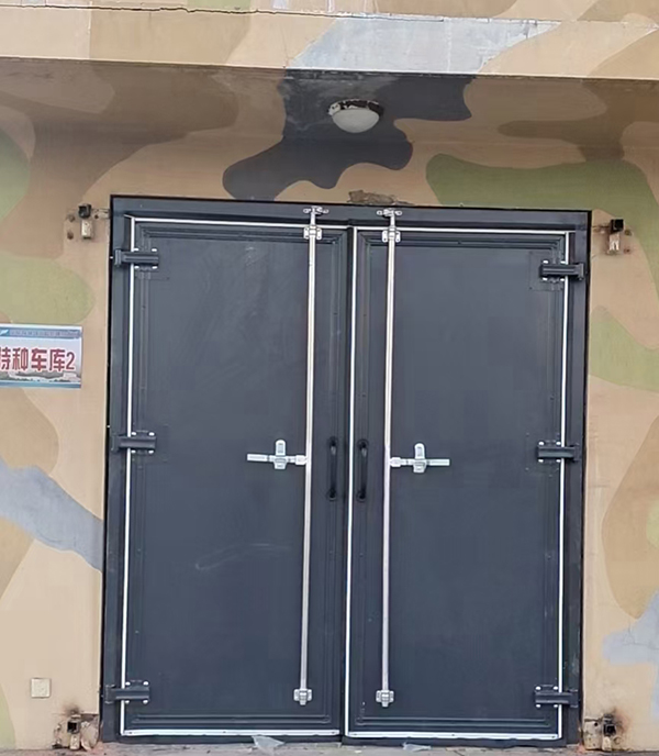 榆阳工业平开门