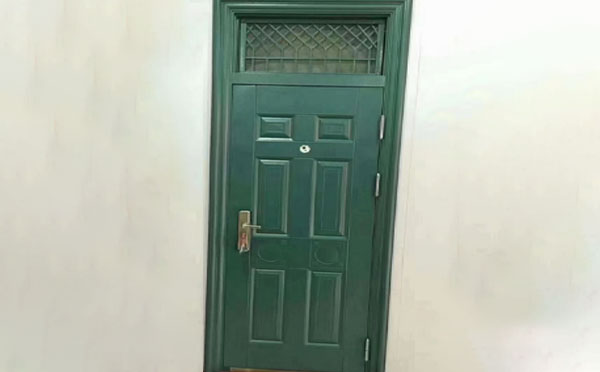 榆阳学校教室门