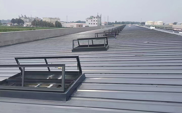 某中学室内体育馆榆阳排烟窗改造项目